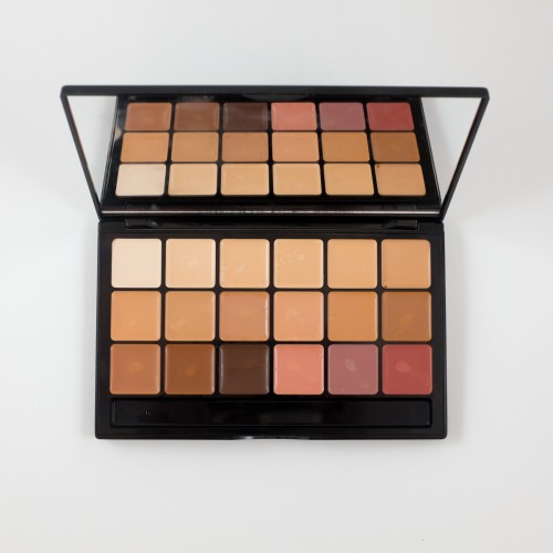 Graftobian HD 18-Colour  Glamour Crème Super Palette